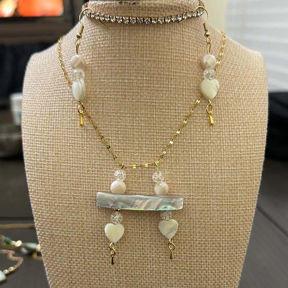 ARTISAN MOTHER OF PERL NECKLACE AND EARRINGS SET